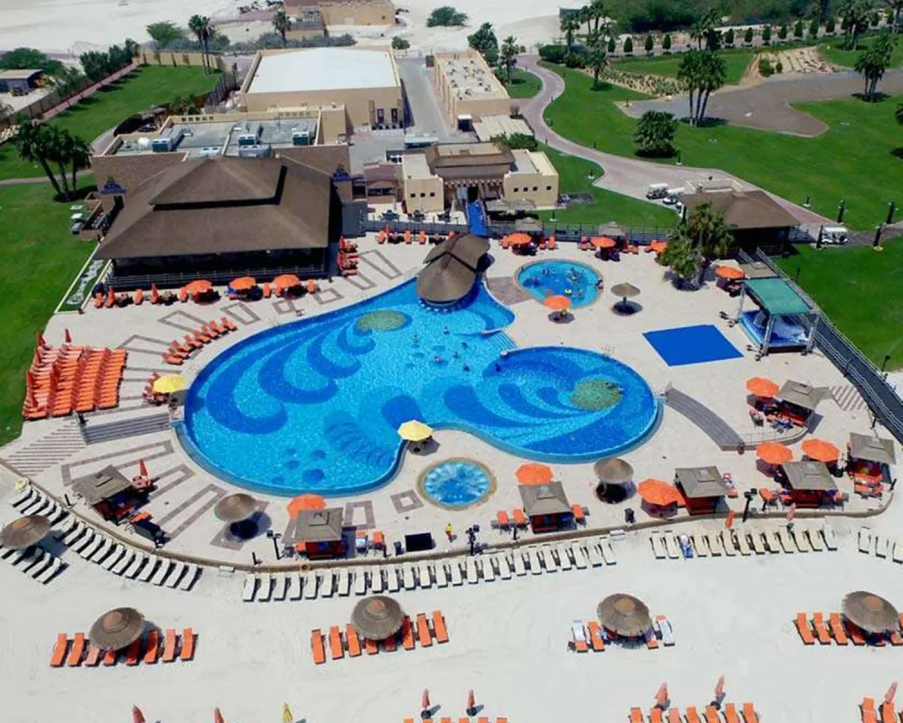 projects-commercial-al-maya-island-beach-resort